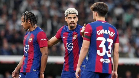 Barca đã sẵn sàng đá 4 trung vệ  Barca đã sẵn sàng đá 4 trung vệ